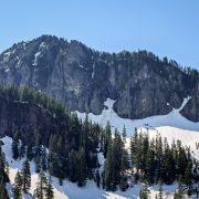 Abiel Peak Above Annette Lake / 安妮特湖上面的亞別峯